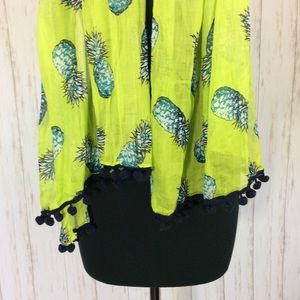 crown & ivy Accessories - Crown & Ivy Green Pineapple Scarf crown & ivy Accessories - Crown & Ivy Green Pineapple Scarf